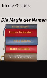 Foto mit übereinander gestapelten Büchern, auf deren Buchrücken die Namen der Kommentare aus "Die Magie der Namen" stehen